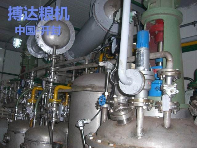廢油提煉生物柴油設(shè)備_副本.jpg